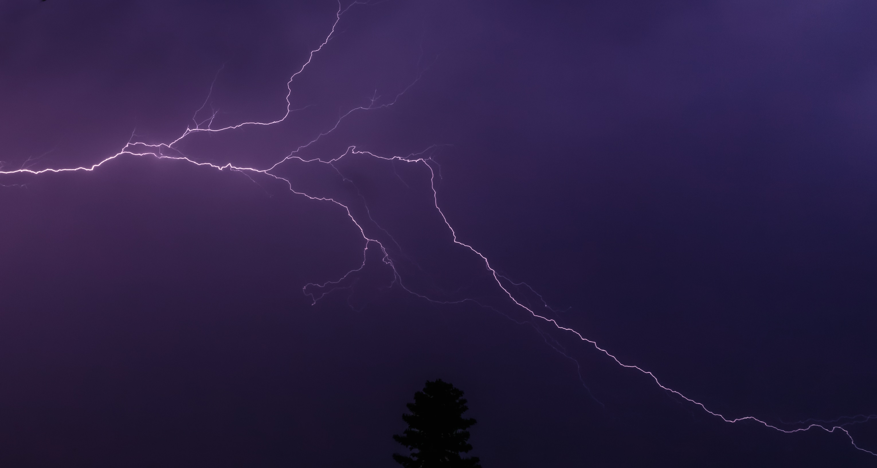 Lightning strikes will more than double in Arctic as climate warms | UCI